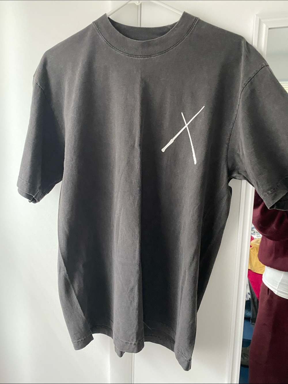 Los Angeles Apparel Grey “Wands Up”Short-Sleeve T-Shirt with White Cross Graphic